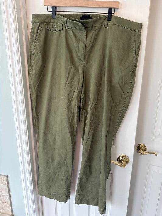 #47 women’s Talbots dress pants. Curvy style straight leg. Size 20