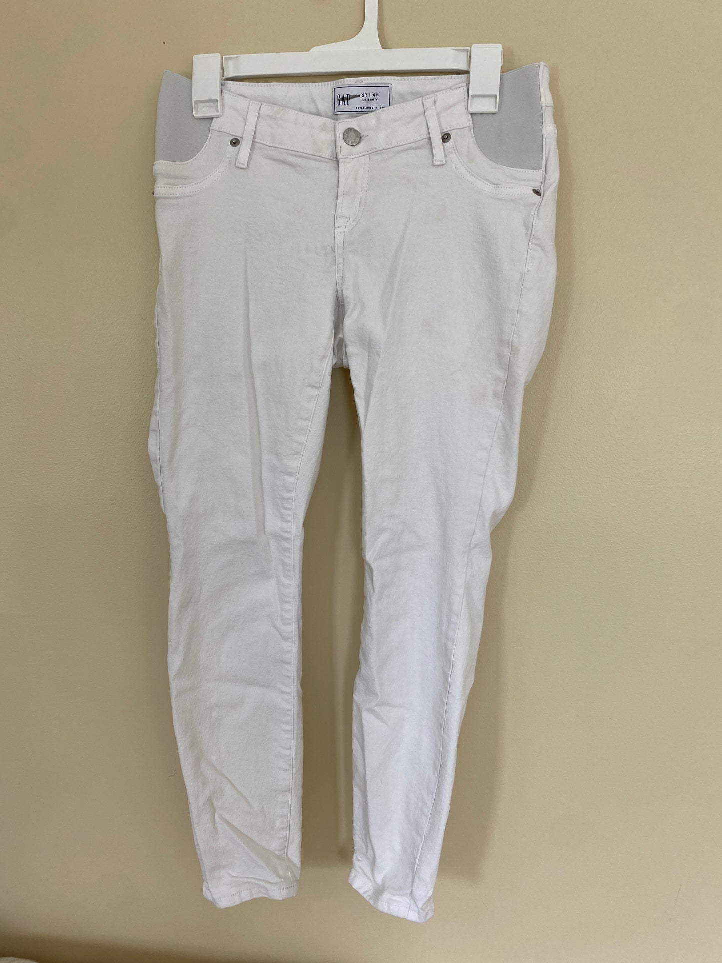 #14-Gap white skinny maternity jeans (size 27/4 short)