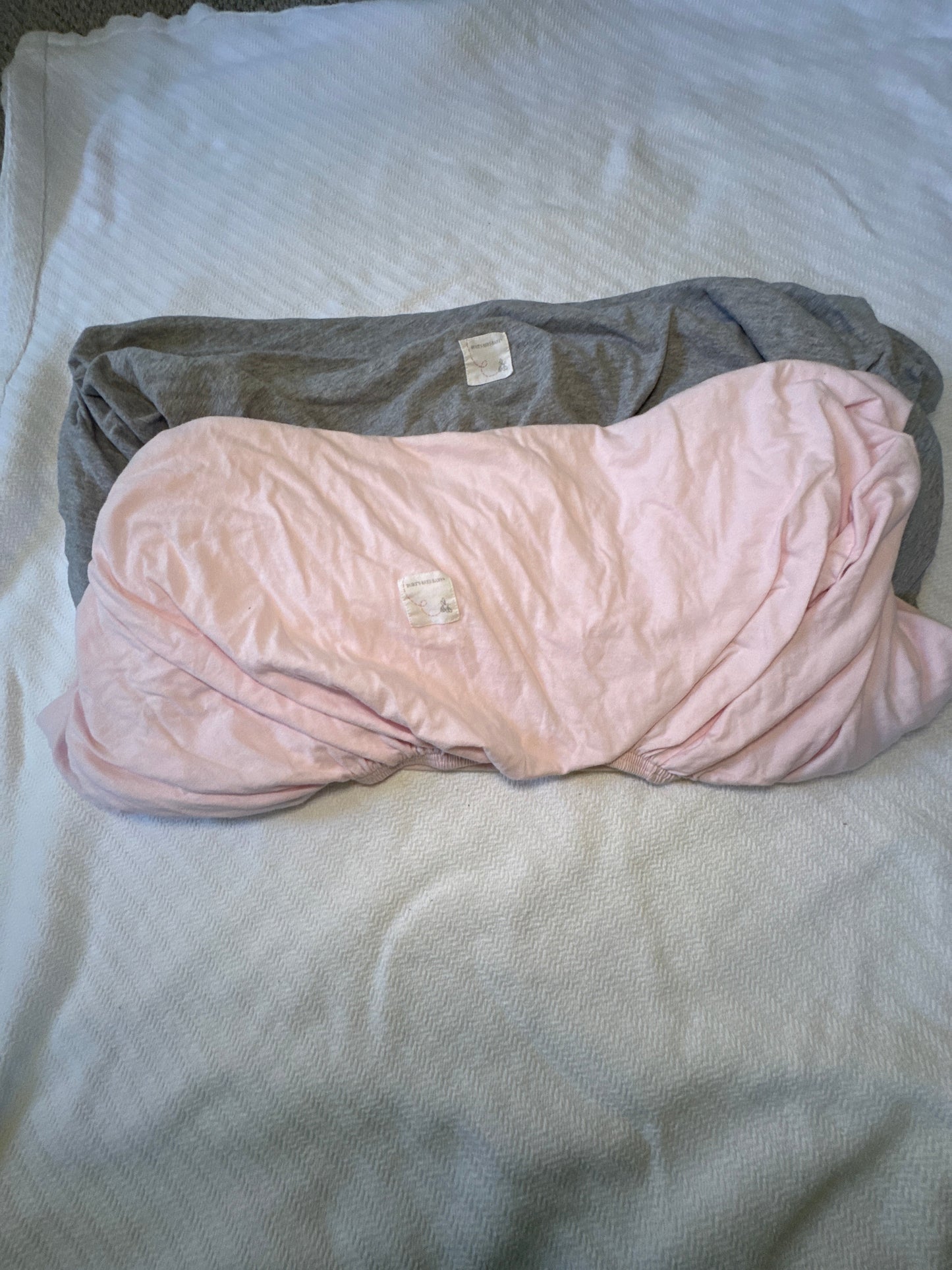 Seller #127 Burt’s bees crib sheets