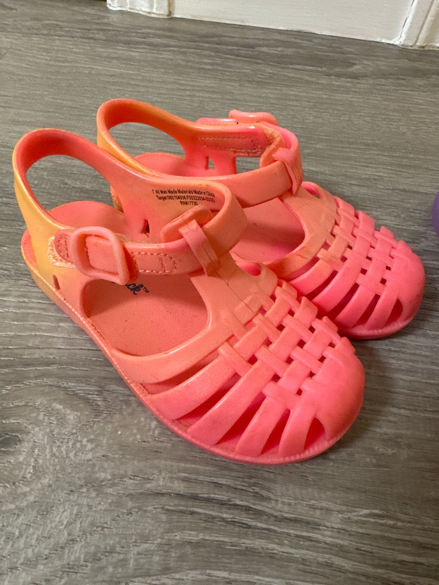 #149 Toddler Girls size 7 Jellie sandals