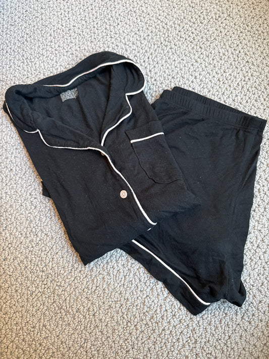 Seller 8 - women’s XS button front pajama set
