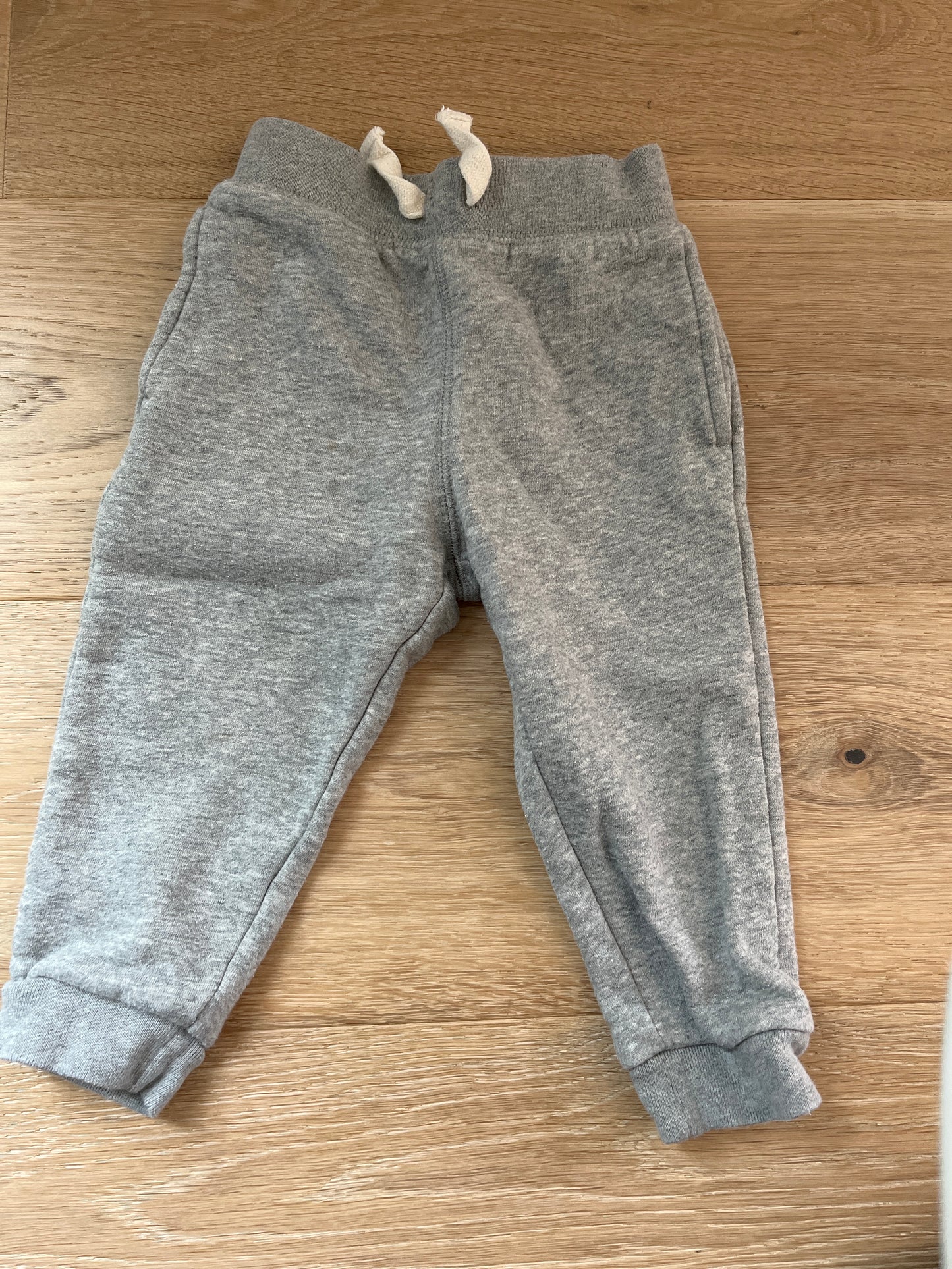 #110 Children's Place Boys 18-24 months Gray Sweatpants