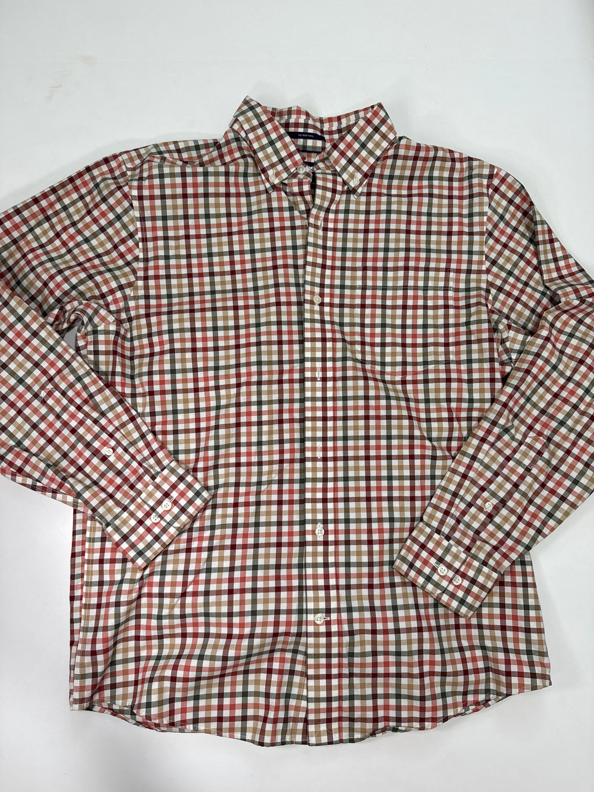 #64 Lands End NWOT Plaid Button Down Size M