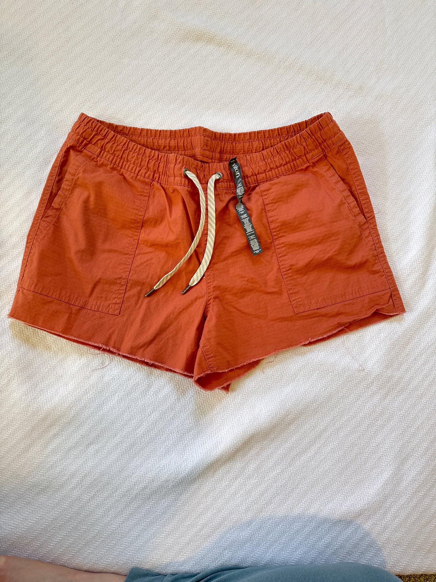 Seller #127 Women’s Vuori shorts size medium