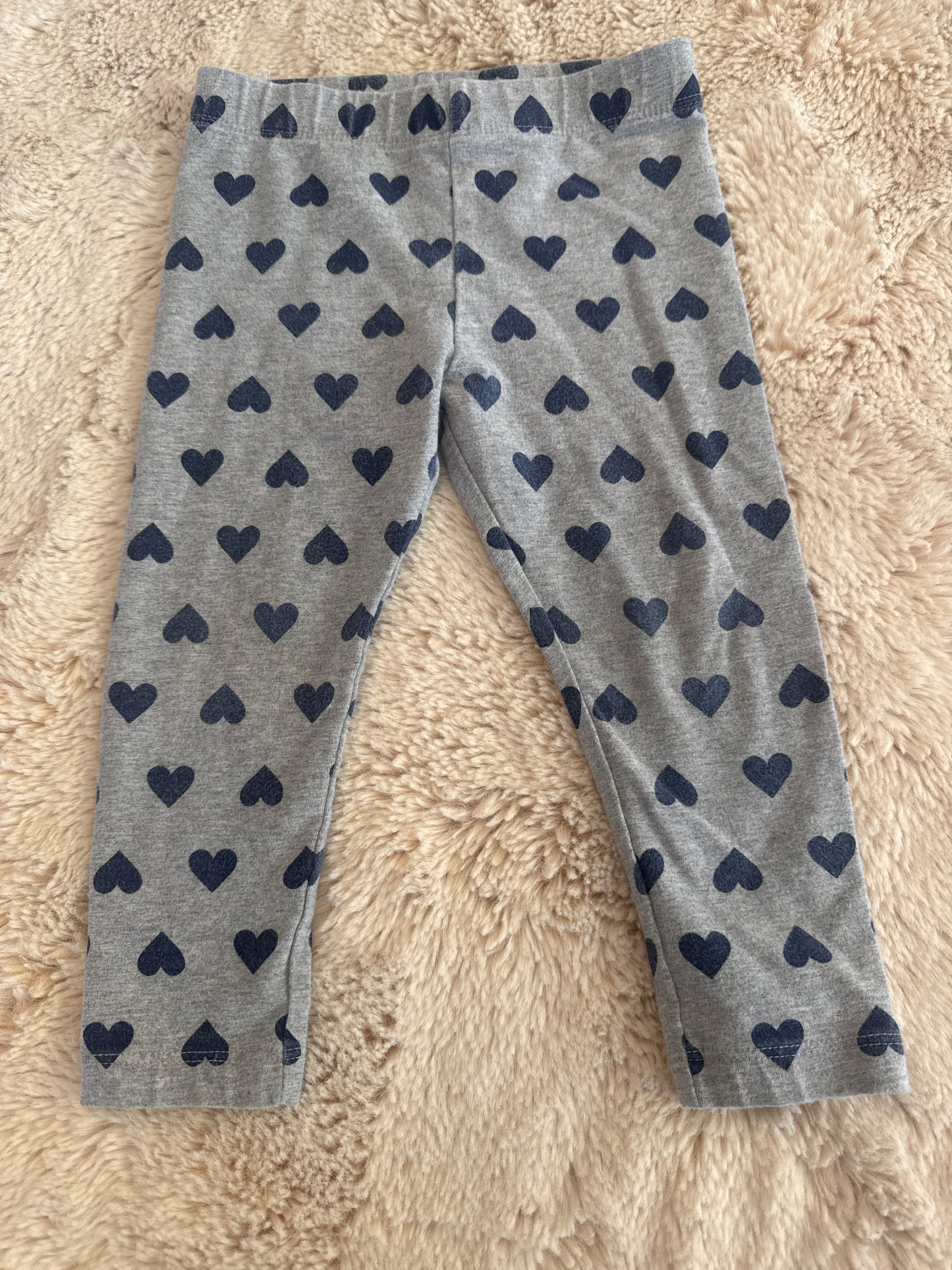 Seller 108 Primary 18m Leggings Hearts GUC