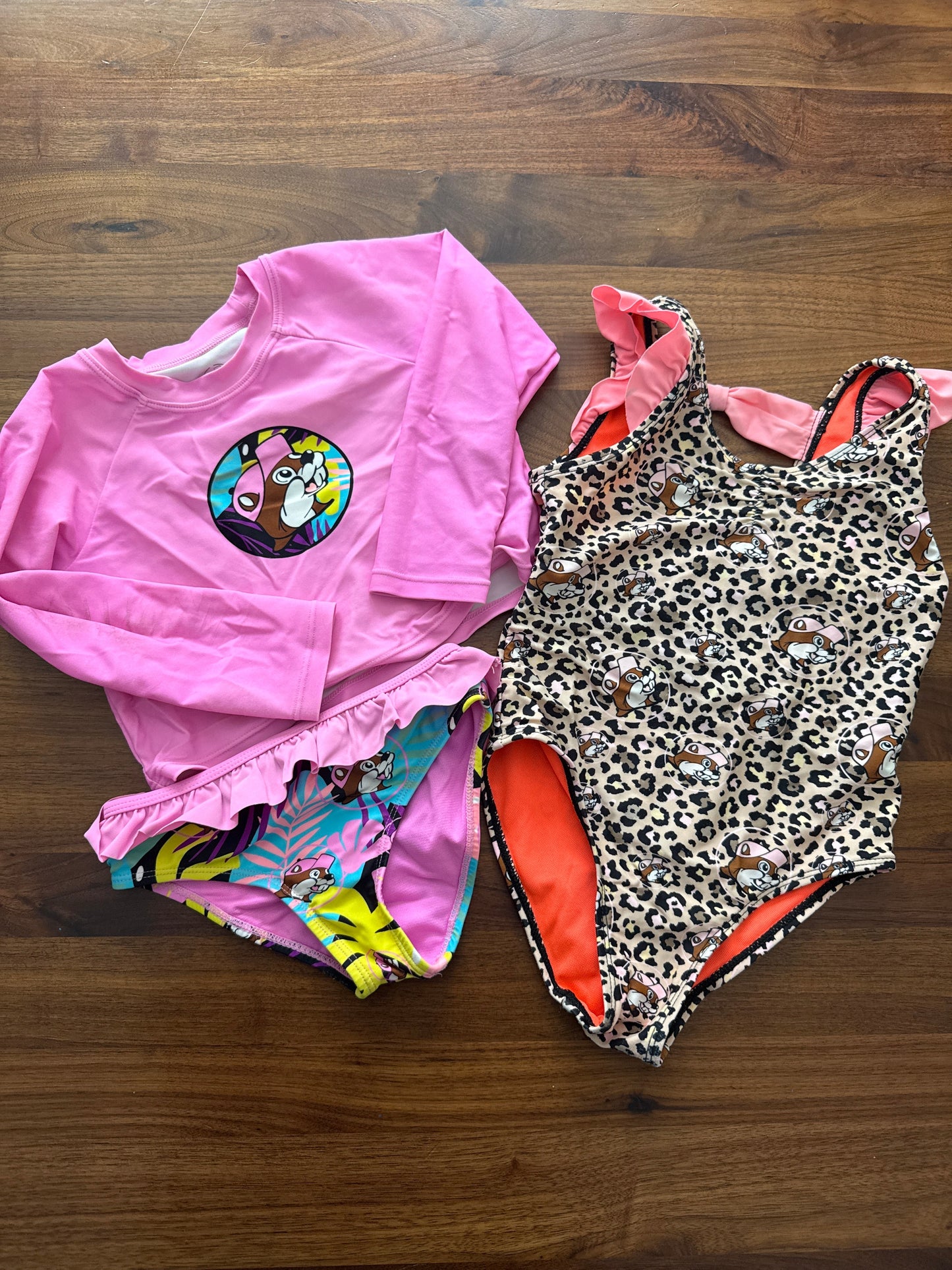 Seller 179 - Set of 2 girls 4T Buc-ees swimsuits