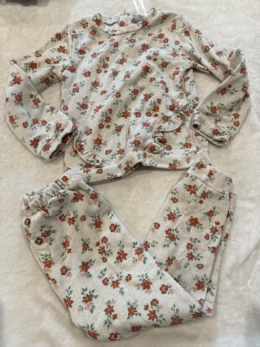 #81 Girls 6X Nicole Miller tan set euc