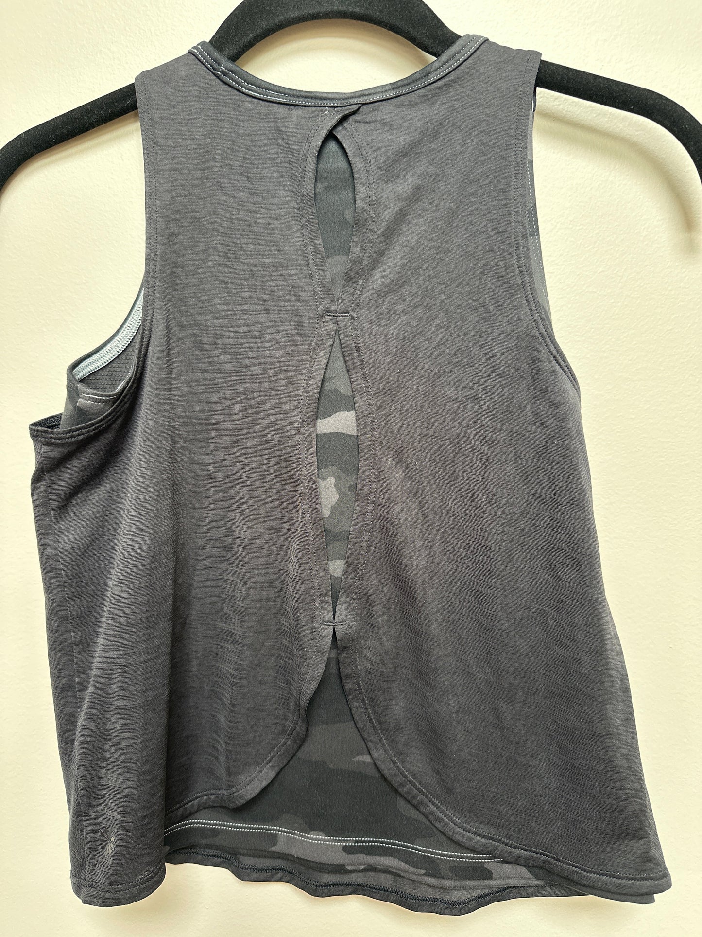 #130 Athleta Girls Sz 8-10 Dryfit Camo Tank Black