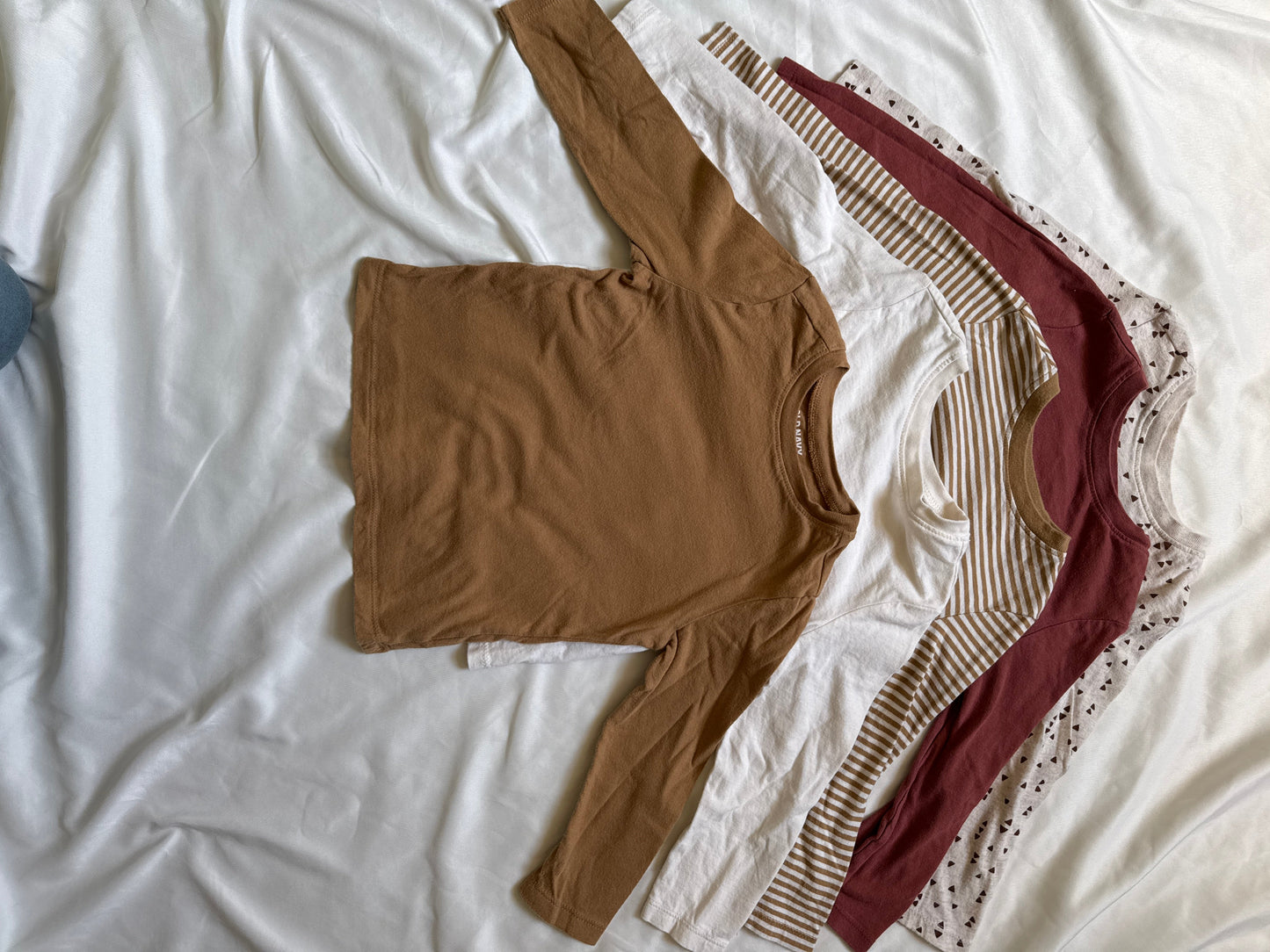 Seller #127 Old Navy long sleeve shirt bundle Girls Size 3T