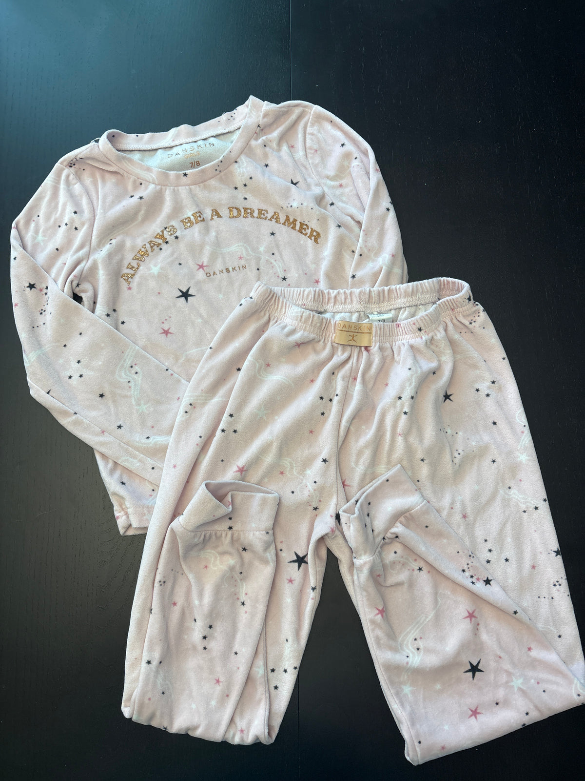 #166 girls Danskin 7/8 pajamas