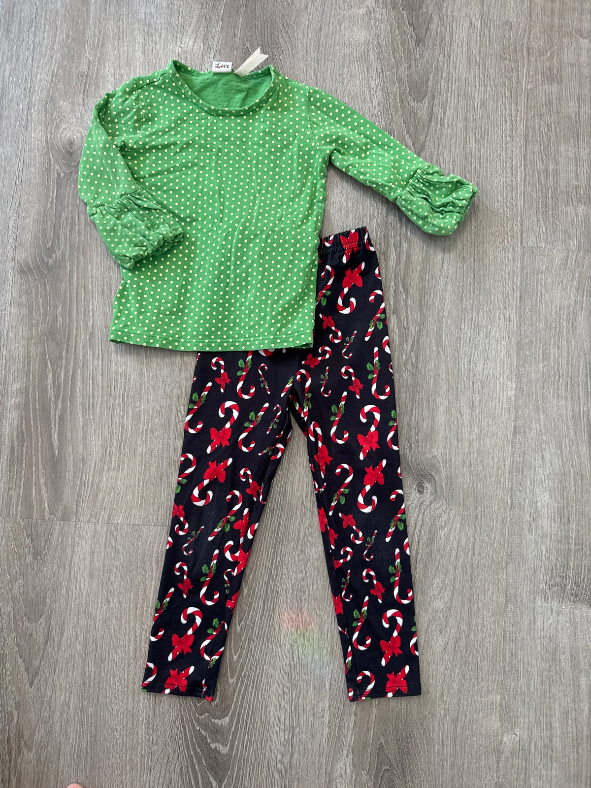 #149 Girls Matilda Jane 4 green puffer shirt and candy cane pants