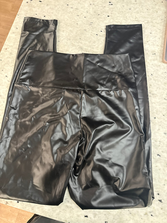 Seller #30 Women's Black Leather Leggings - Size XL