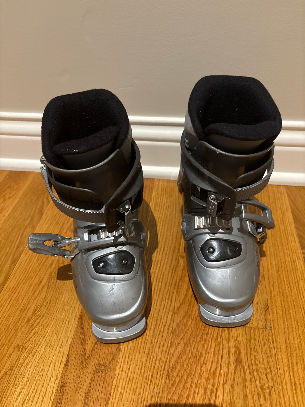 Seller 118 GUC Kids Rossignol Skis (100 length) and Dibello Ski Boots Mondo 20 (~youth size 1 shoe)
