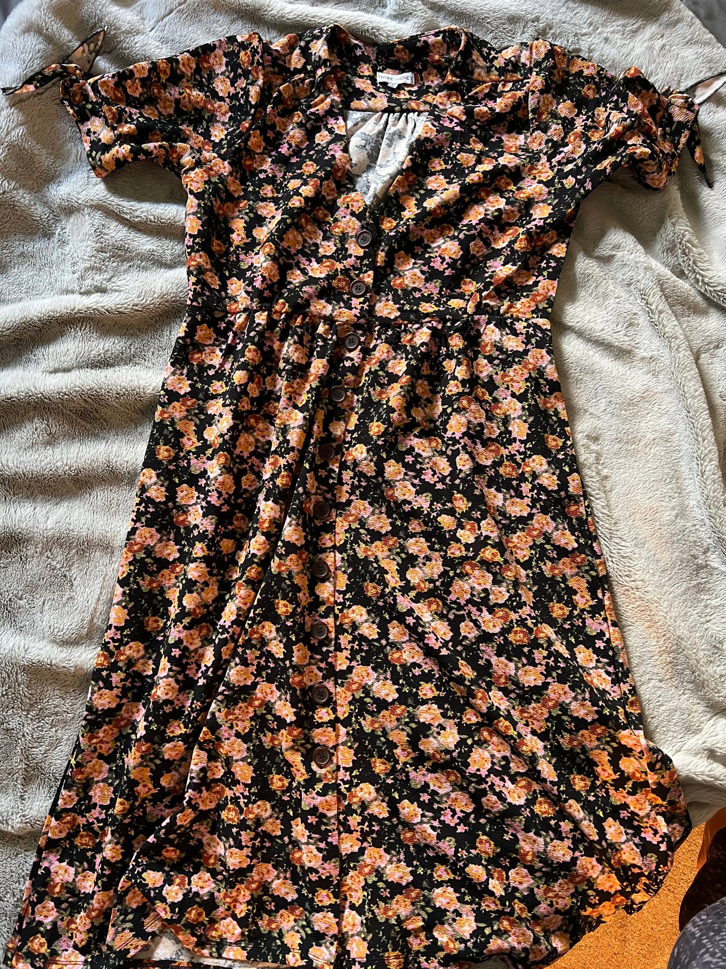 **REDUCED** Thyme + Honey Women's Floral Midi Dress Size M