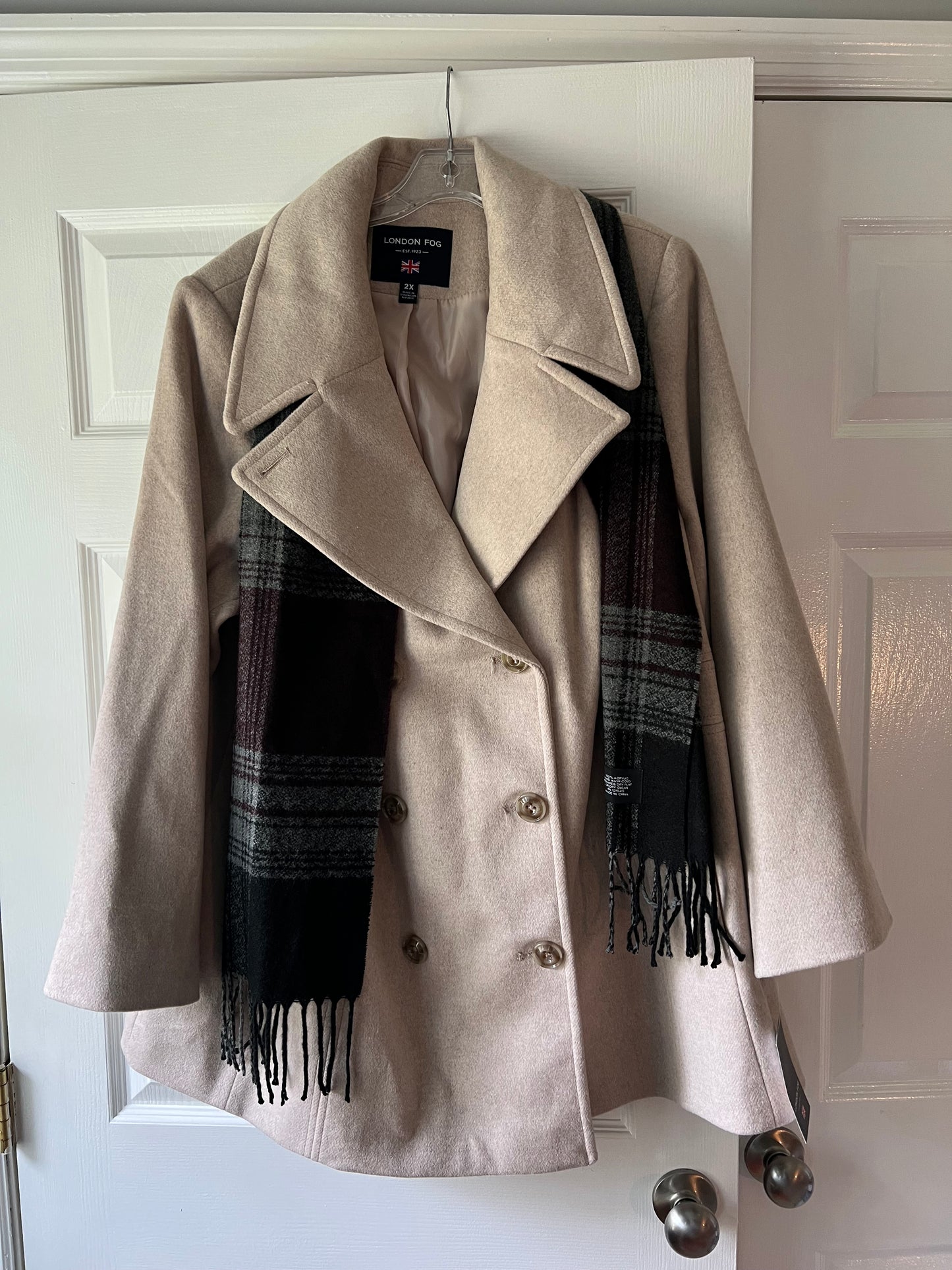 **REDUCED** NWT London Fog Women's Tan Pea Coat with Matching Plaid Scarf Size 2XL