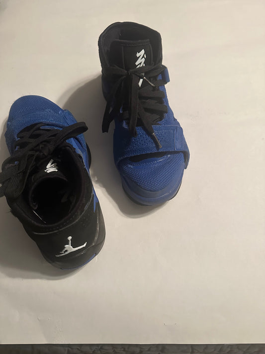 Boys Nike Jordan tennis shoes size 5 youth -Pickup in Lebanon or Blue Ash