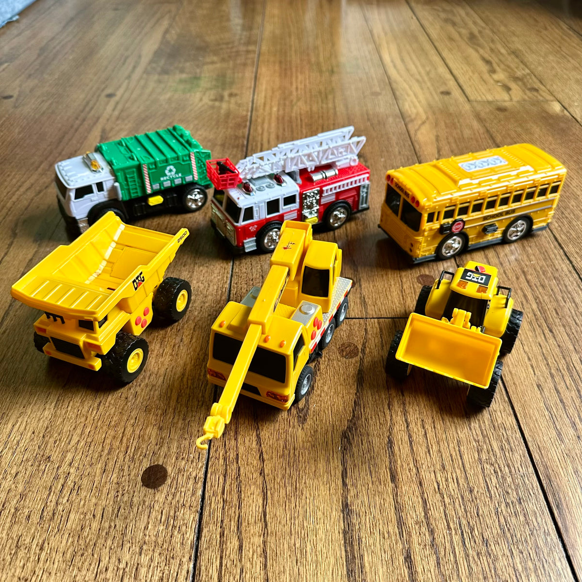 #113	Light and Sound Emergency and Construction Vehicles, set of 6
