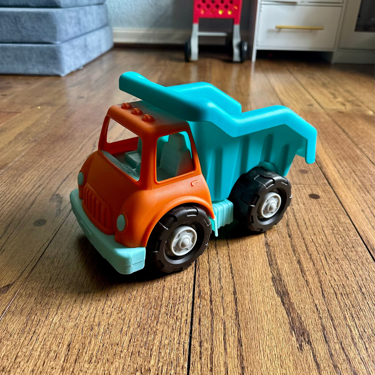 #113	B Toys Dump Truck (1 of 2)