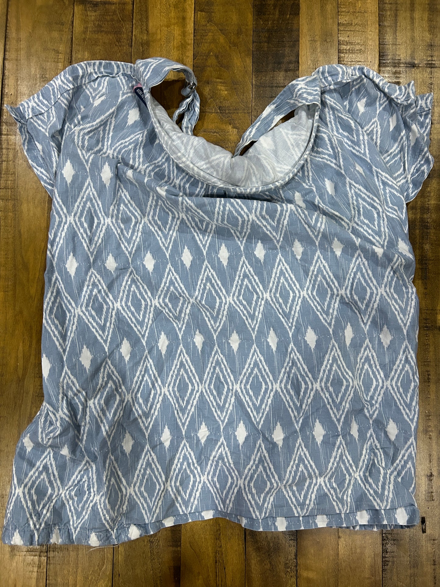 Seller #5 - Bebe Au Lait Nursing Cover