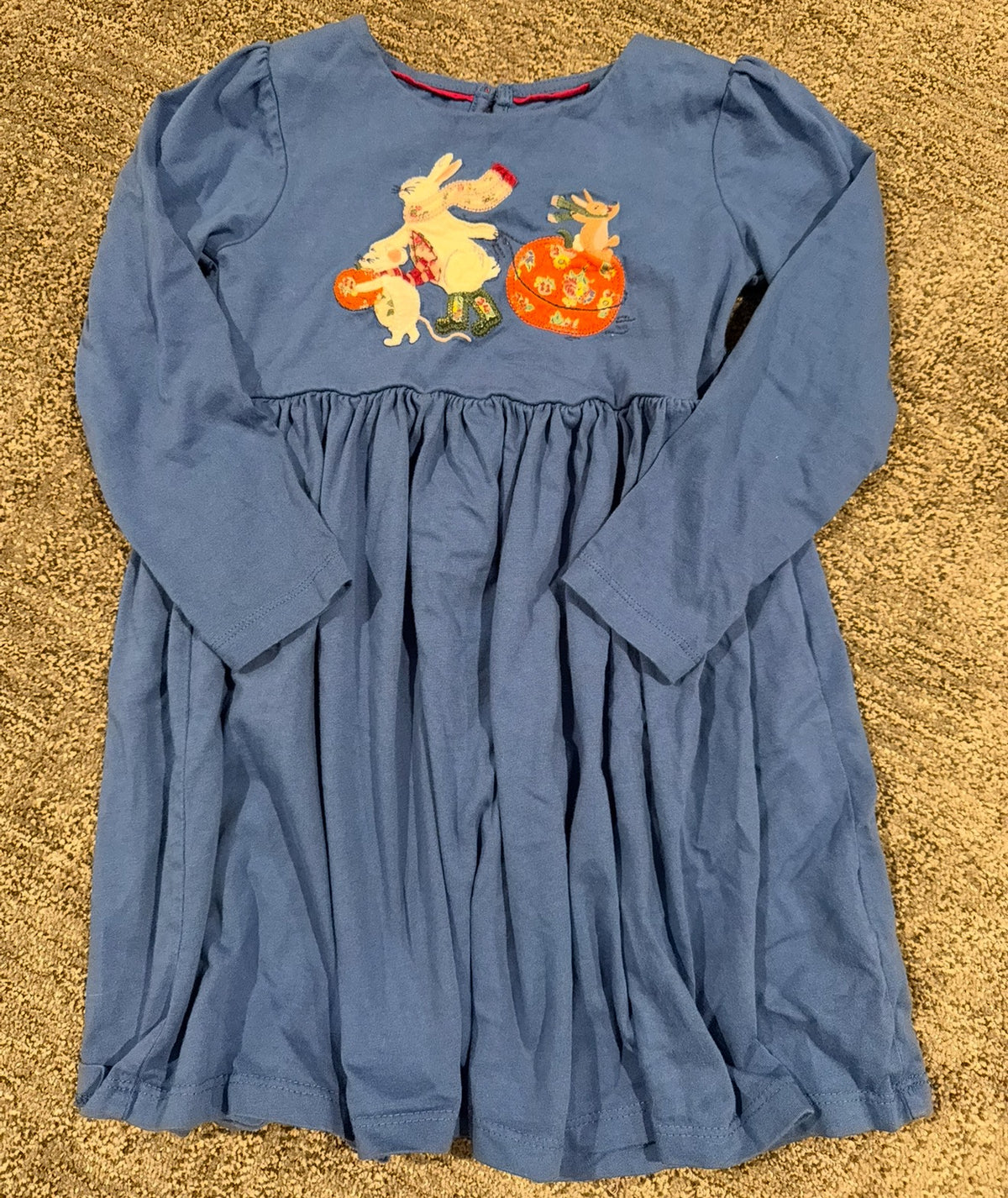 #133 mini boden holiday dress 5-6 EUC
