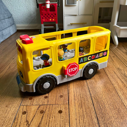 #113	Fisher Price Little People Big Yellow Bus