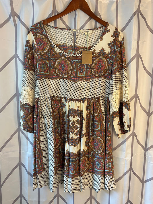 Reduced! Seller #18 NWT Umgee paisley dress women’s large