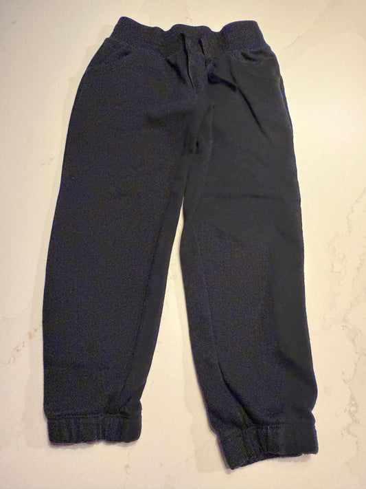 #133 girls cat & jack XS 4/5 sweatpants