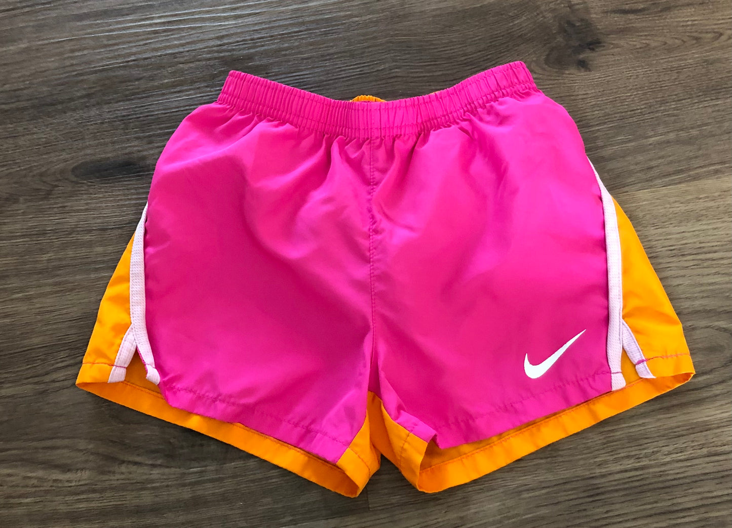 #82 Nike shorts girls size 6