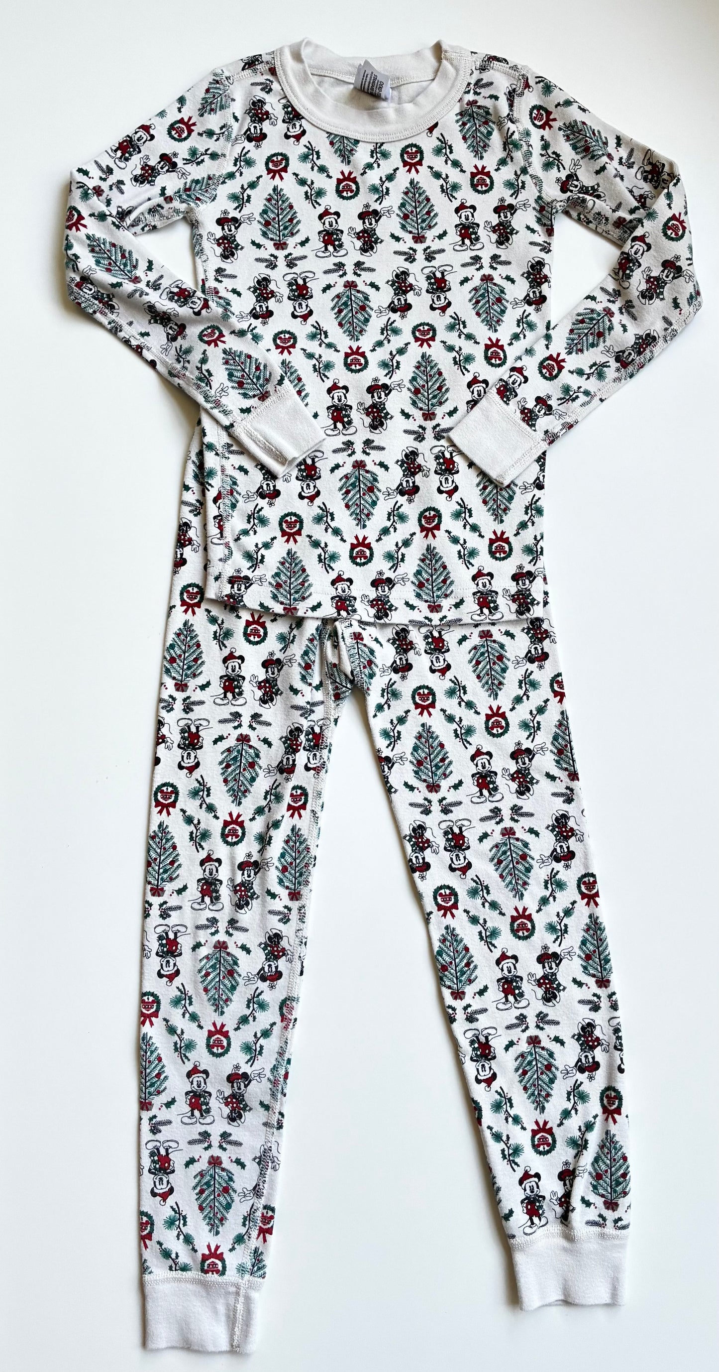 Seller 122 Hanna PJs Mickey Christmas Size 6/7
