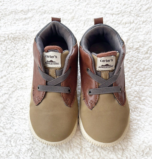 #58 Carters Boys Size 8 Brown Willis High Top Shoes