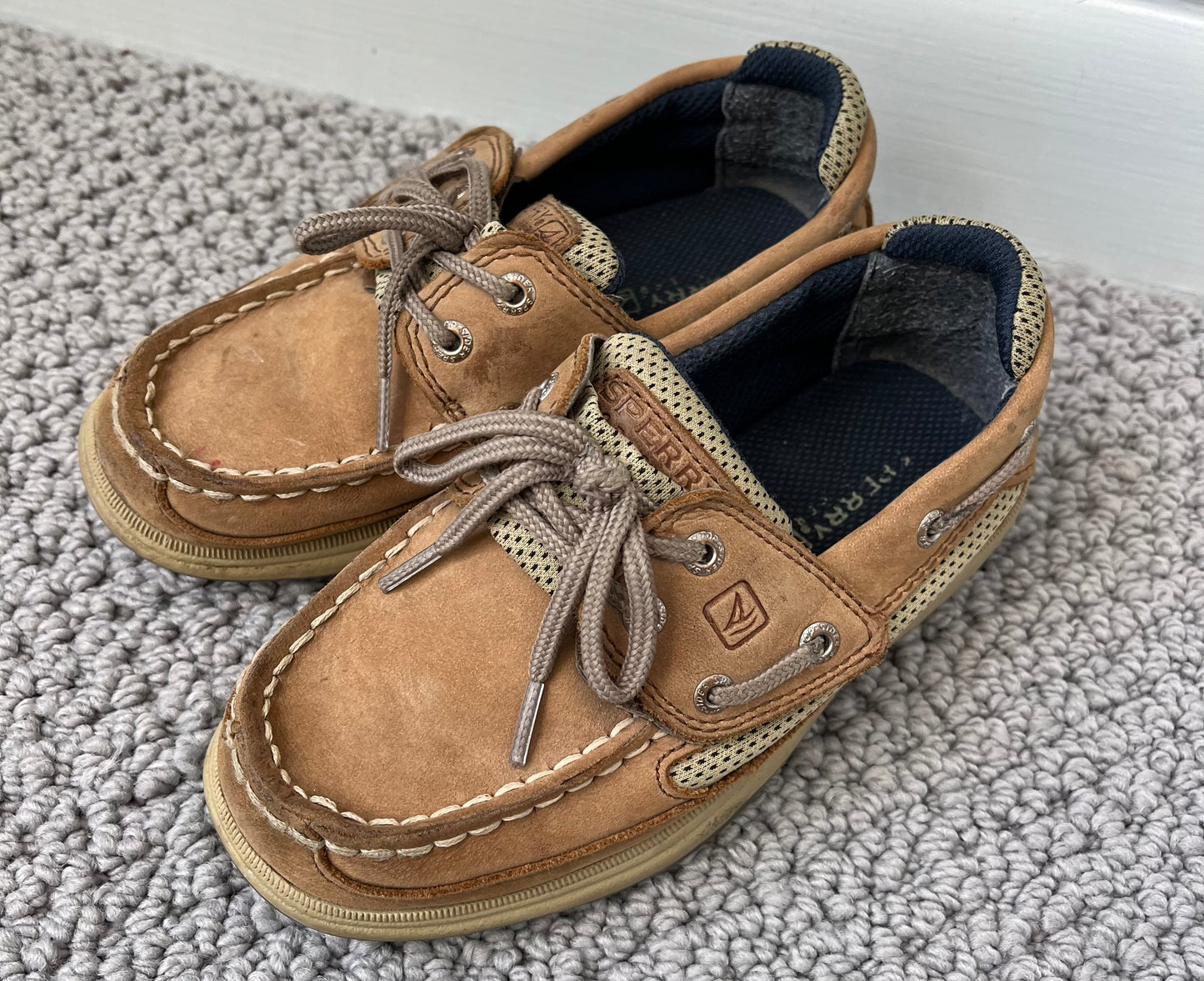 Boys size 11 Sperry Topsider shoes (45244)