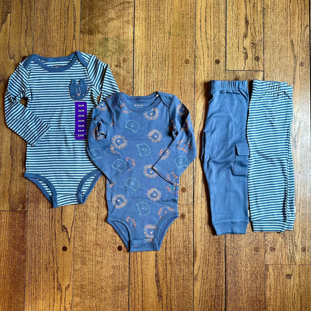 #113	NWT Boys Huggies Animal and Blue Striped Onesie Outfits, size 24 months