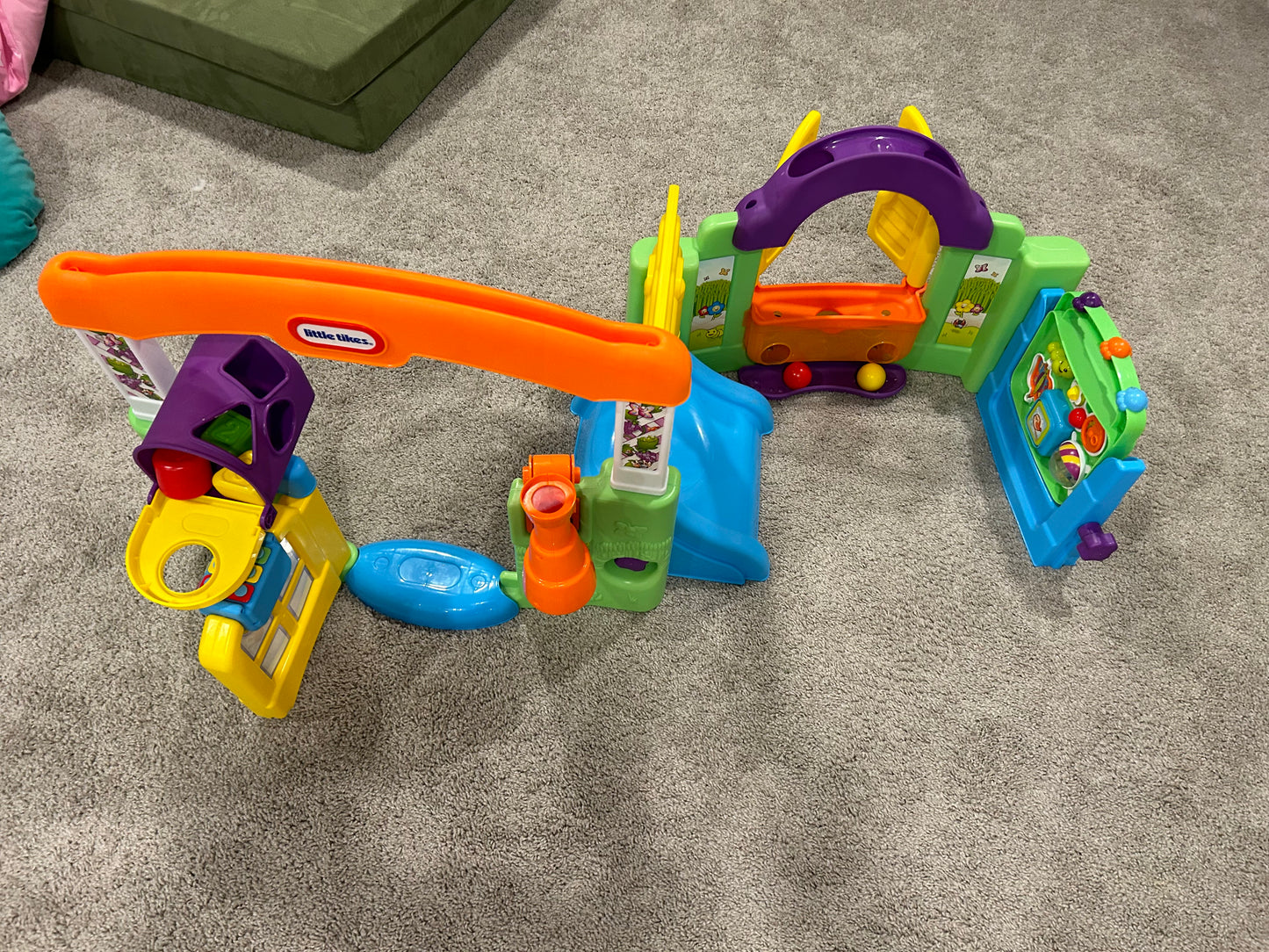 Little Tikes Garden Activity Center