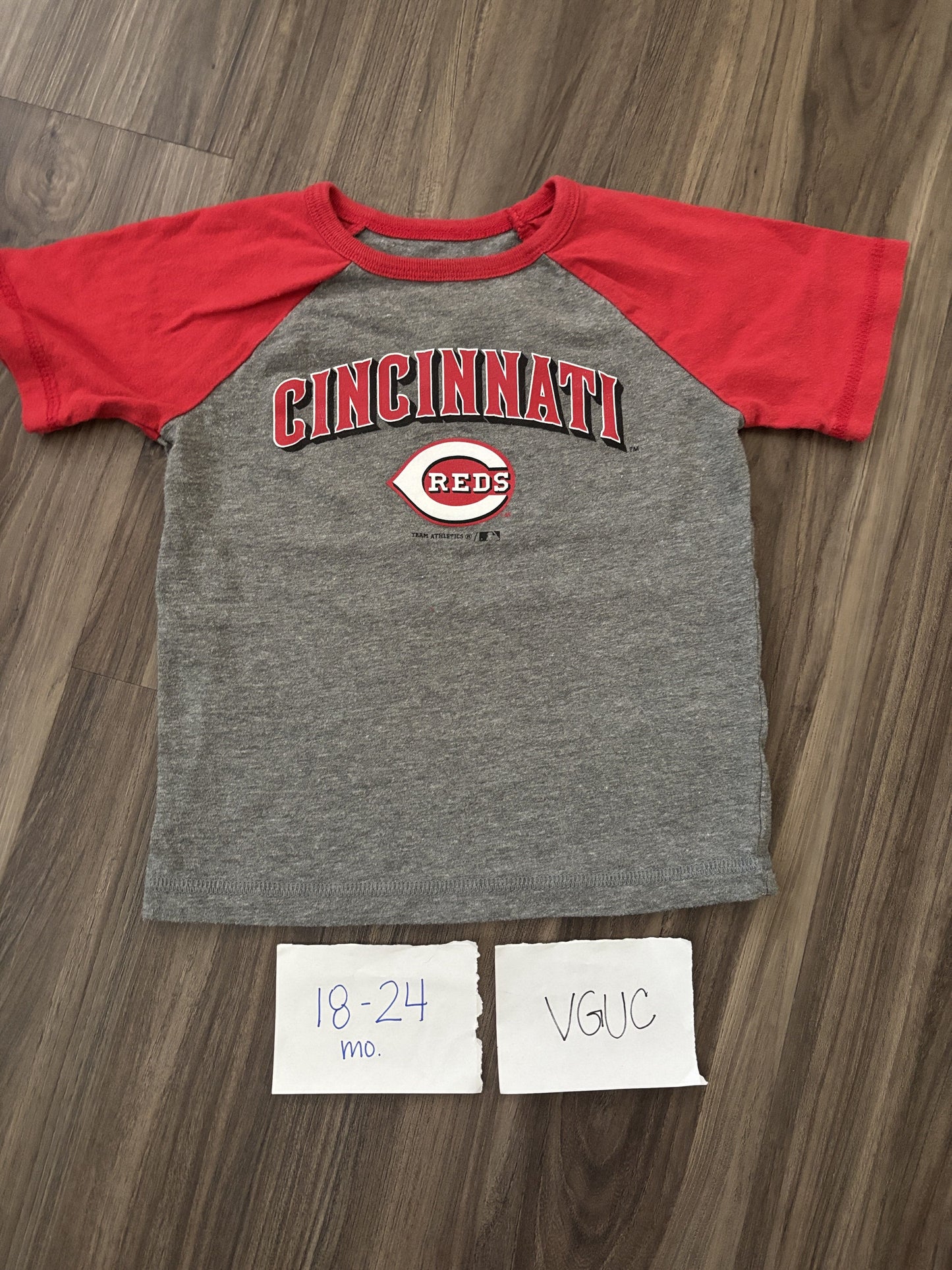 #138 - 18-24 Mo Reds Shirt VGUC