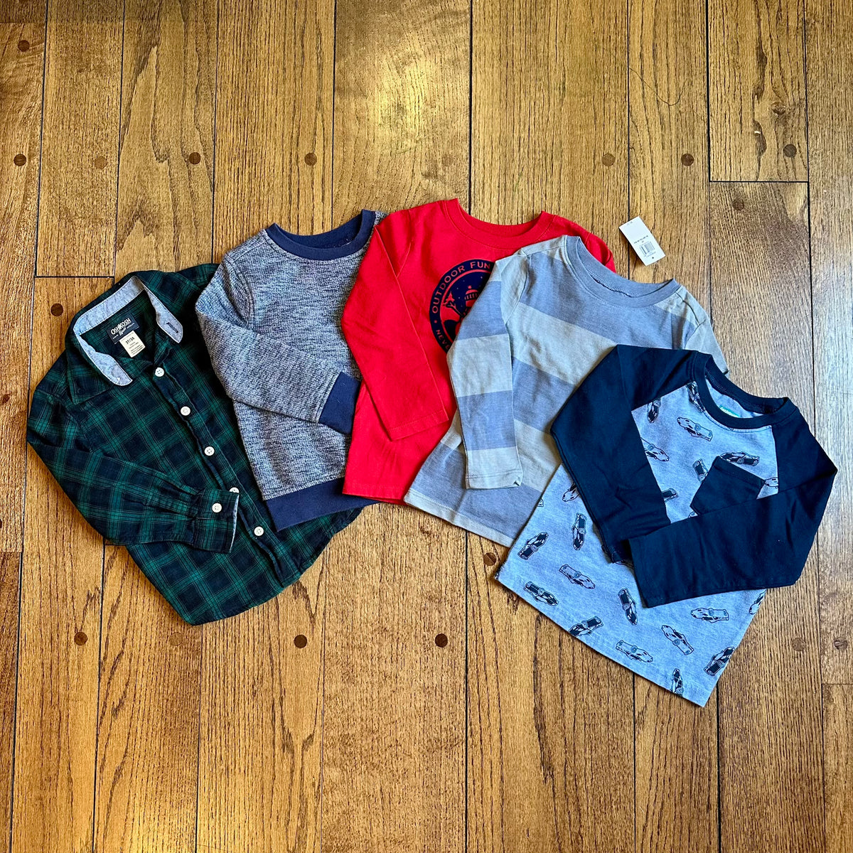 #113	EUC / NWT Boys 3T Bundle, Old Navy Sweatshirt / Osh Kosh Green Plaid Flannel / Set of 3 Long Sleeve Shirts