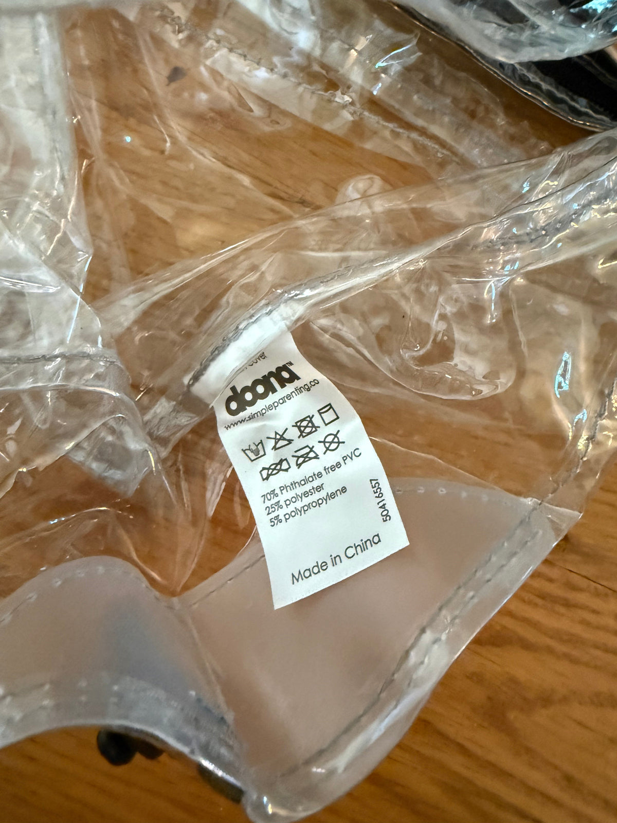 Seller #152 - Doona rain/wind cover