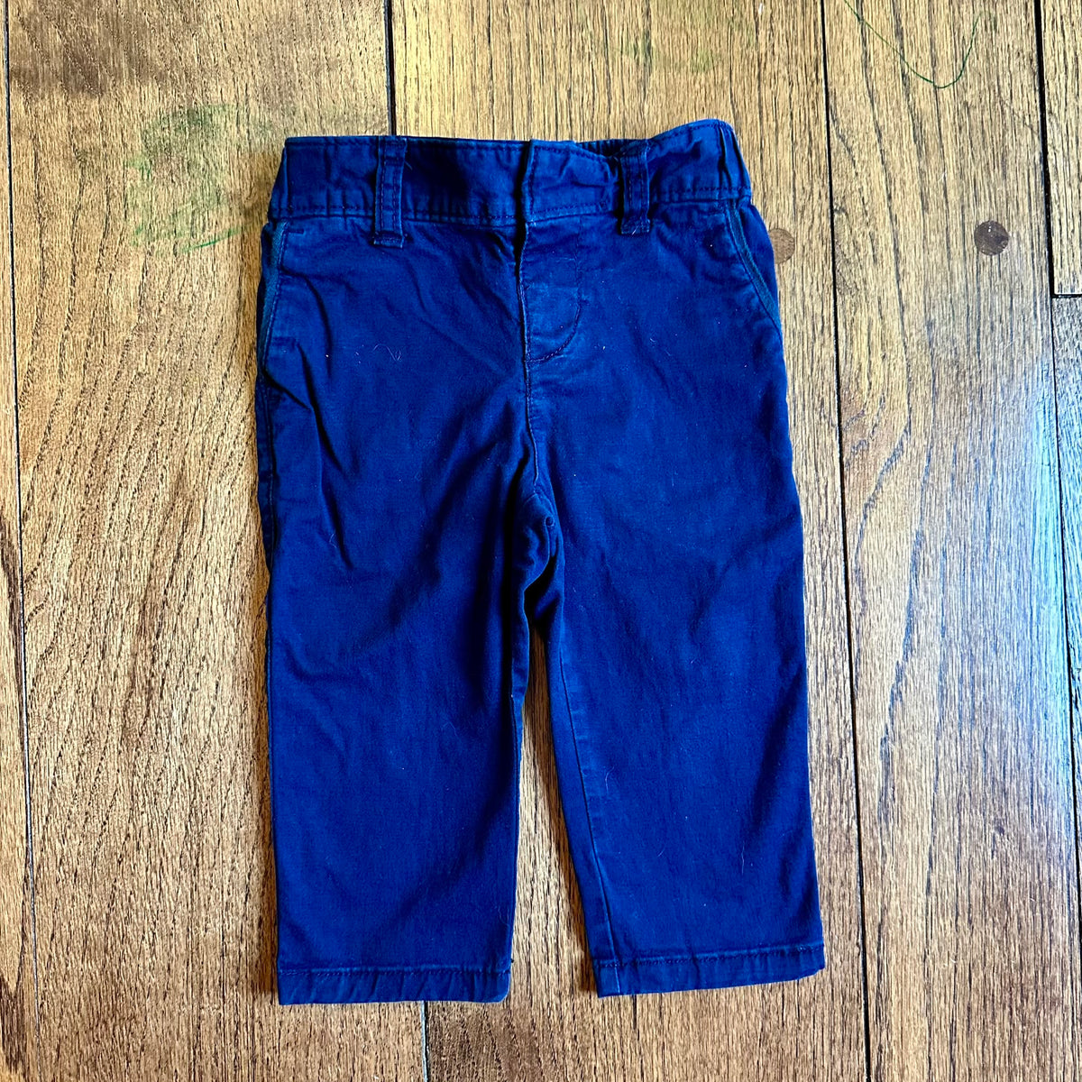 #113	EUC Boys Gap Navy Chino Pants, size 12-18 months