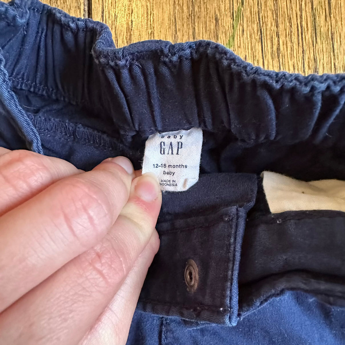 #113	EUC Boys Gap Navy Chino Pants, size 12-18 months