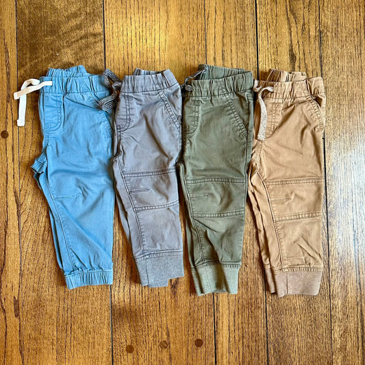 #113	GUC Boys Cat & Jack Jogger Pant Bundle, set of 4, size 18 months