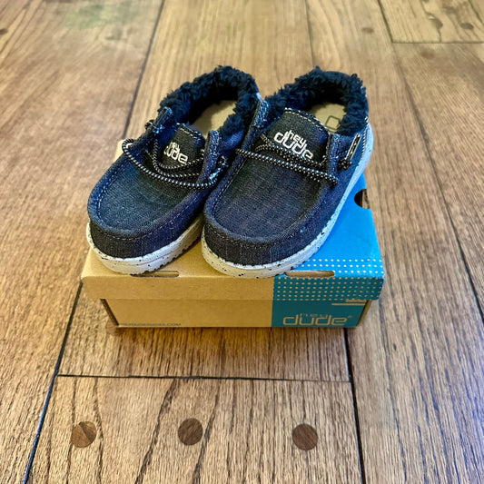 #113	NWT Boys Camo Hey Dude Shoes, size 7