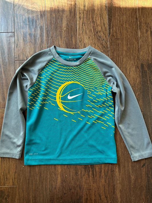 #218 sz7 Nike long sleeve
