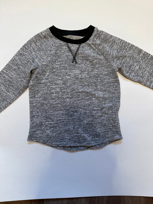Seller 34 2tLight weight sweater