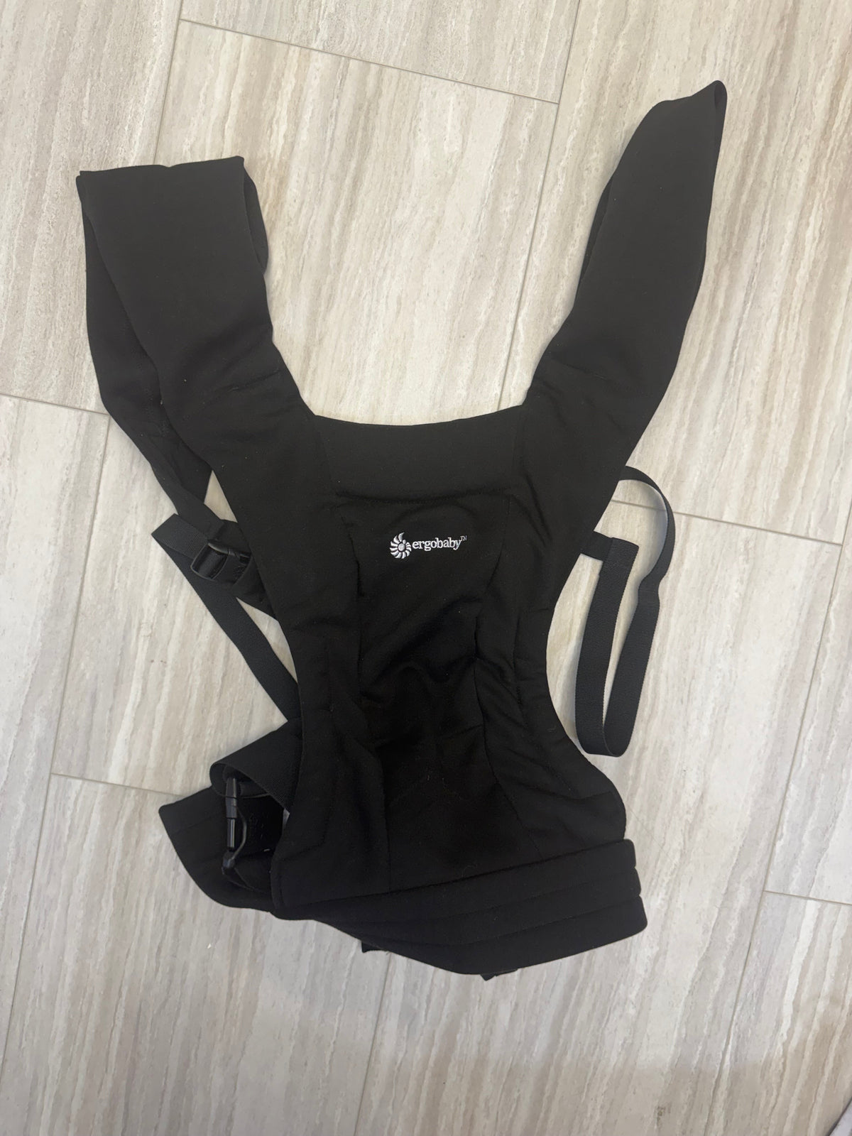 #110 Black Ergobaby Carrier