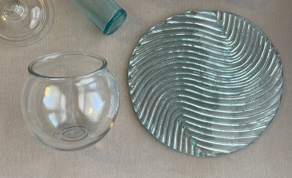 Seller #12 | Currated Mermaid/Ocean/Beach Themed Party Tableware | Vintage Condition