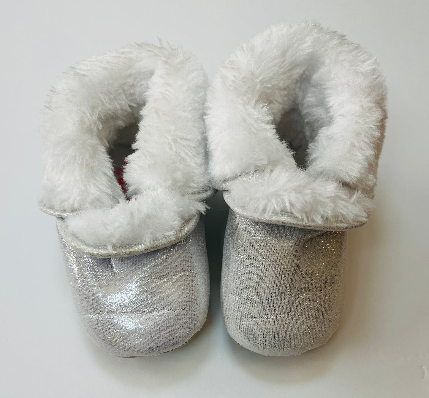 Baby Girls 6-12m Stride Rite silver furry booties