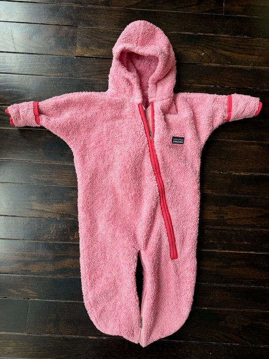 #117, Girls 6M, Patagonia pink furry baby bunting / snowsuit, GUC