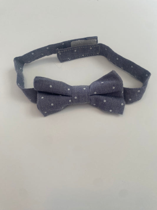 Polka dot bow tie size 12-24 mth PPU Mariemont