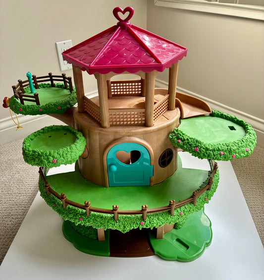 Seller 122 Little  Woodzeez Tree House