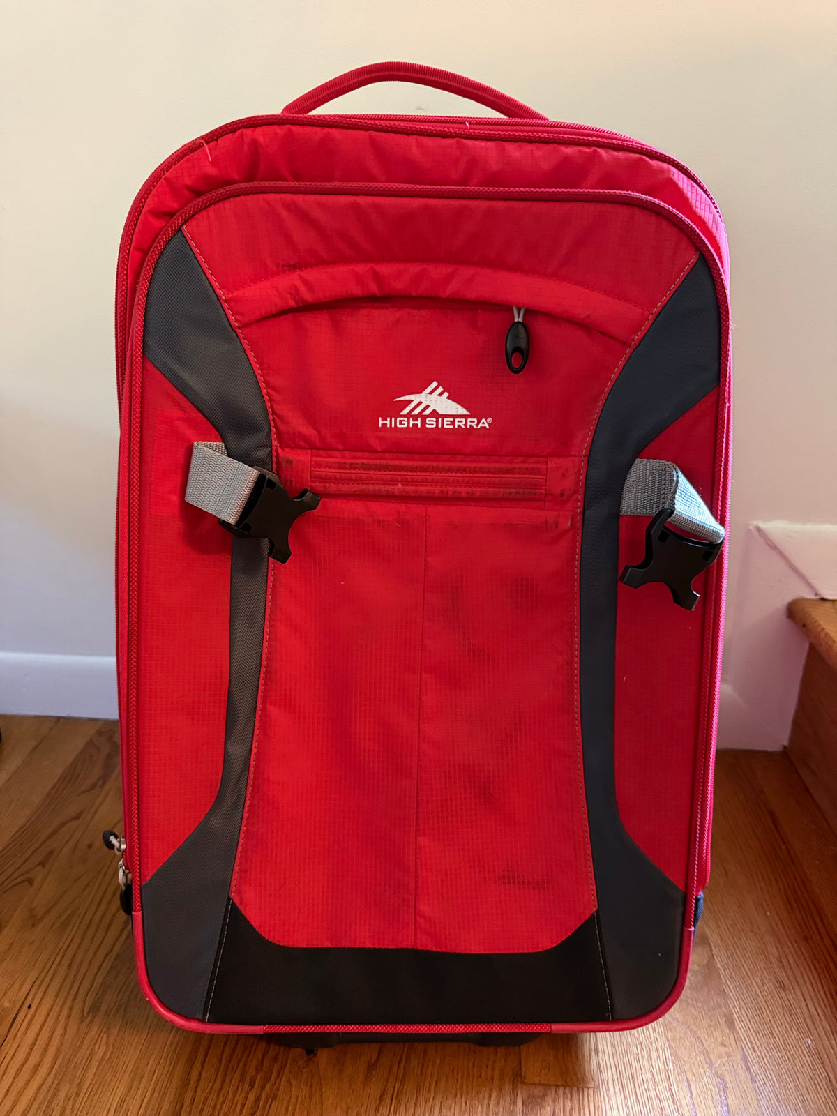Seller #152 - High Sierra checked bag luggage