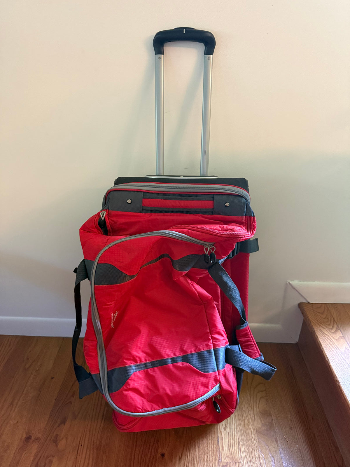 Seller #152 - High Sierra rolling duffle